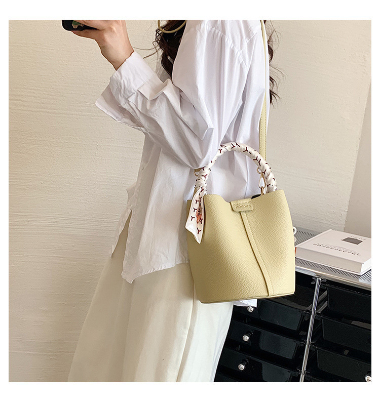 Lychee texture soft leather women's handbag retro trendy style autumn Bag new fashion niche shoulder bag light luxury designer bag