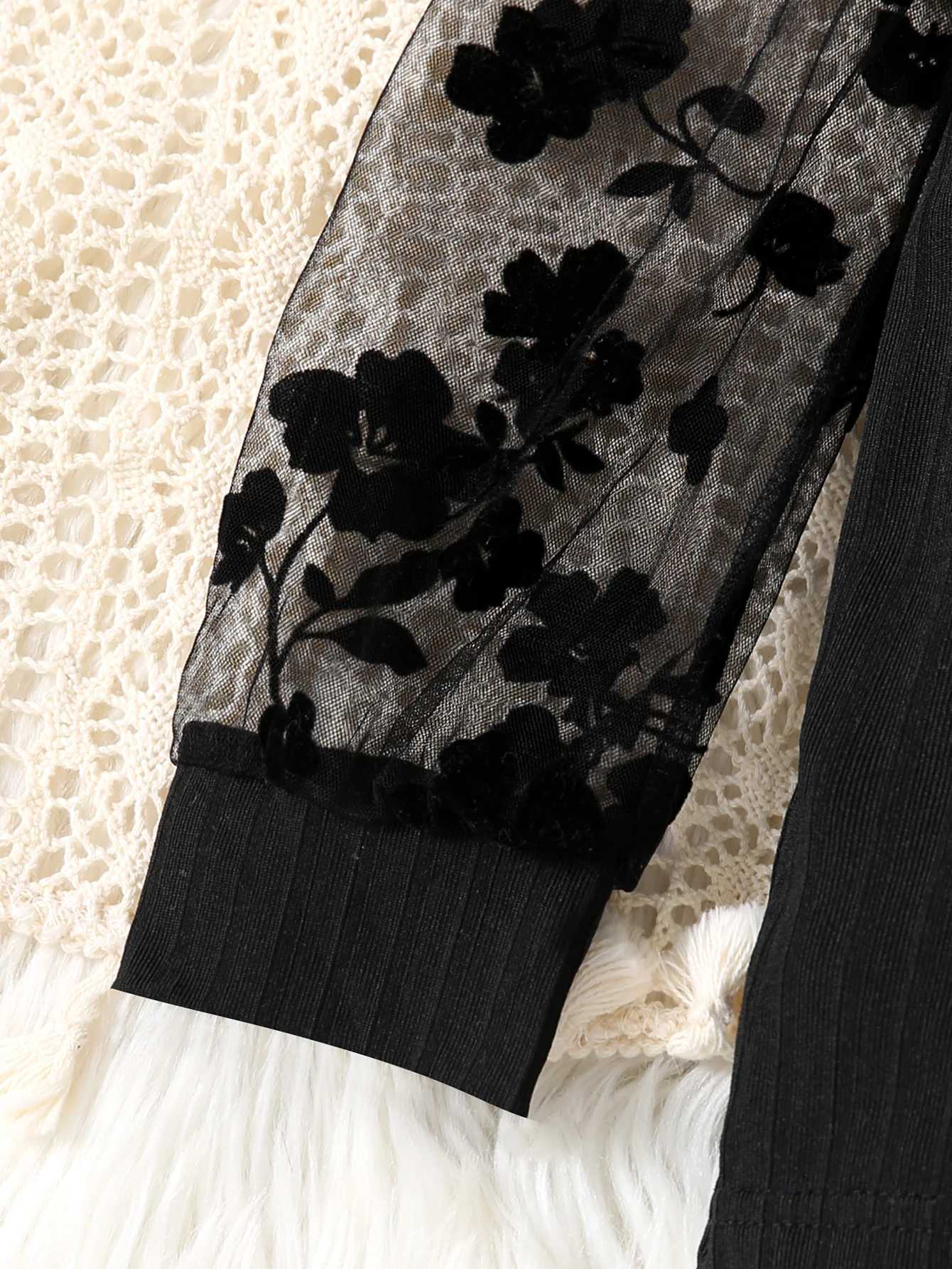 Two Piece Set Of AutumnWinter Girls Mesh Splicing Plush Long Sleeved Knitted Solid Color Top Irregular Button Plaid Skirt Set L250926UQ5Q