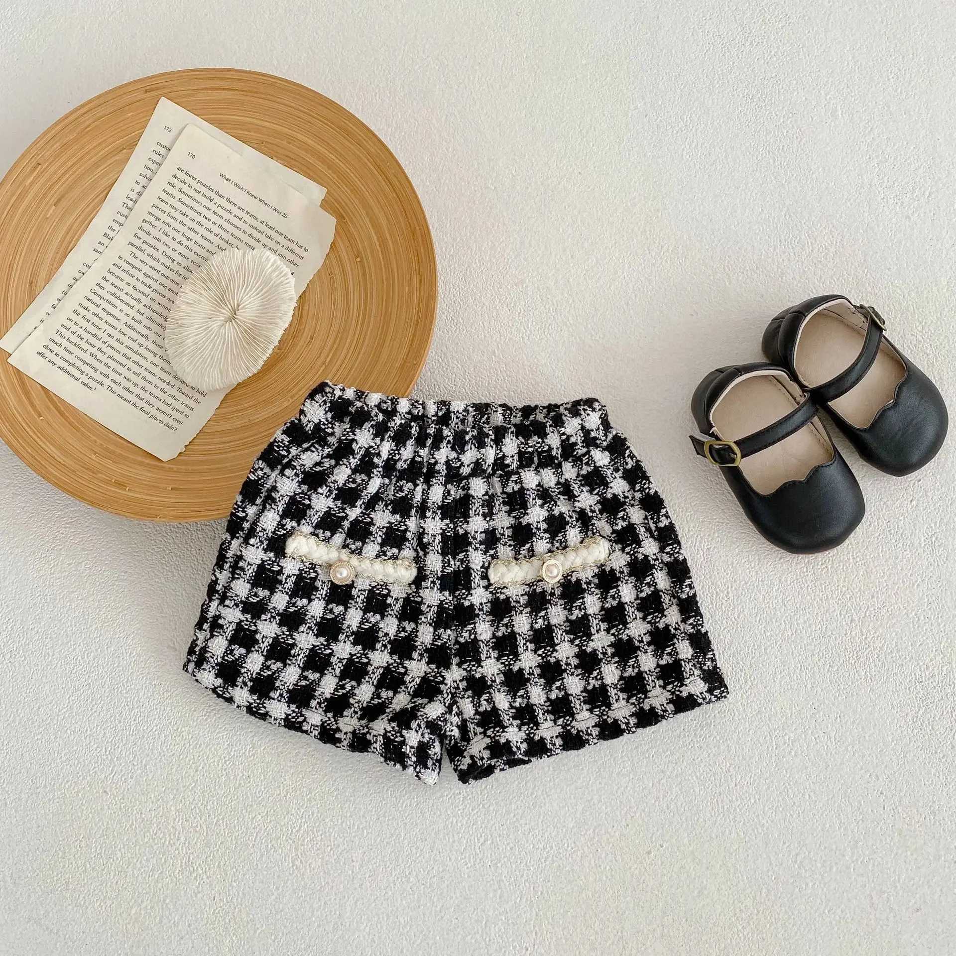 New autumn baby clothes for 24 years old baby girl suit black and white plaid longsleeved coat shorts L250926SPIT
