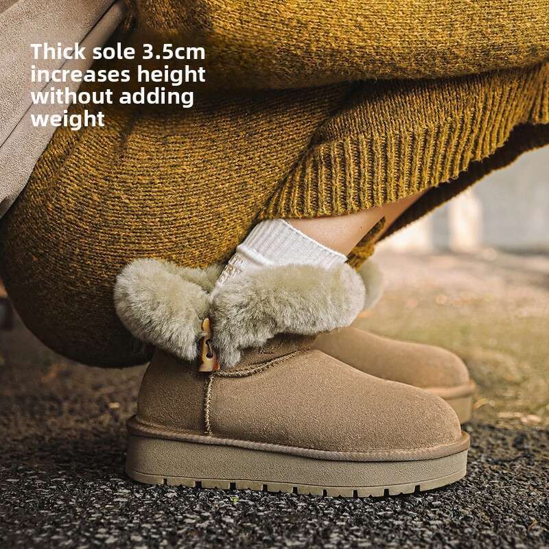 Sheepskin Thick-Soled Snow Boots for Women with Horn Buckle, Short Tube, Thickened, Warm, Fleece-Lined, New Winter 2024