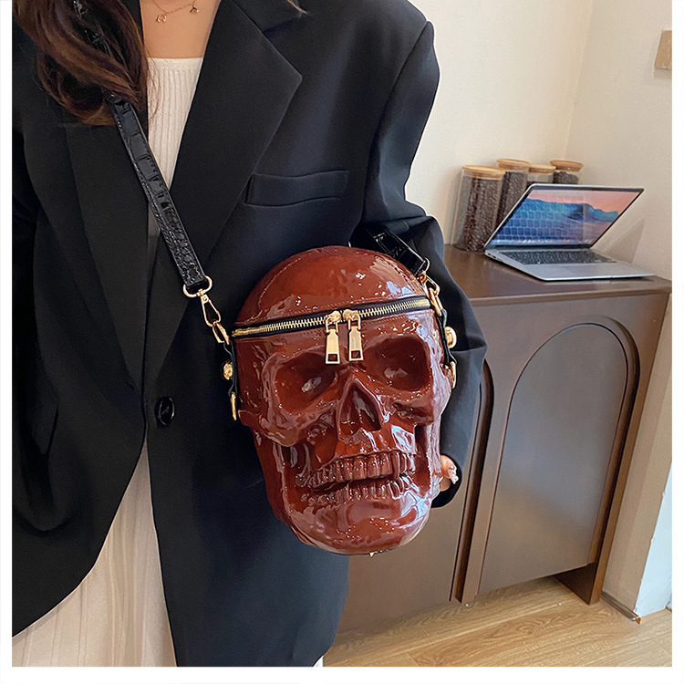 Halloween creative funny personality ghost head bag metal skull retro style crossbody bag Halloween shoulder bag Bag light luxury designer bag