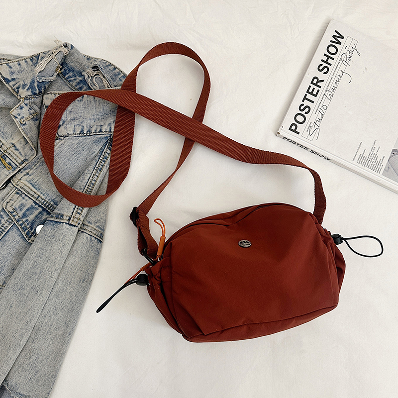 Autumn new casual elegant large capacity shoulder bag, simple shopping commuting essential crossbody bag, student fashionable lightweight crossbody ba