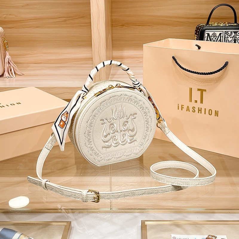 Designer bags embroidery round cake bag women's 2025 new trend niche fashion small round bag versatile single shoulder crossbody