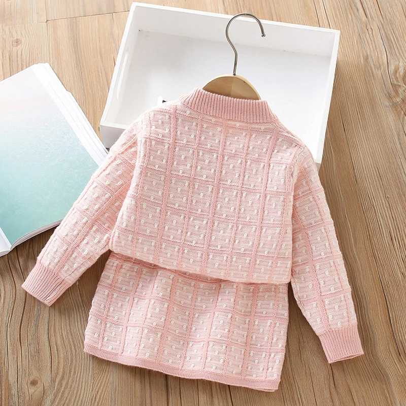 Little maven Childrens Plaid Outfits With Bowknot for Baby Girls Princess Suits Winter Elegant Sweater Dress Lattice Set L250926760D