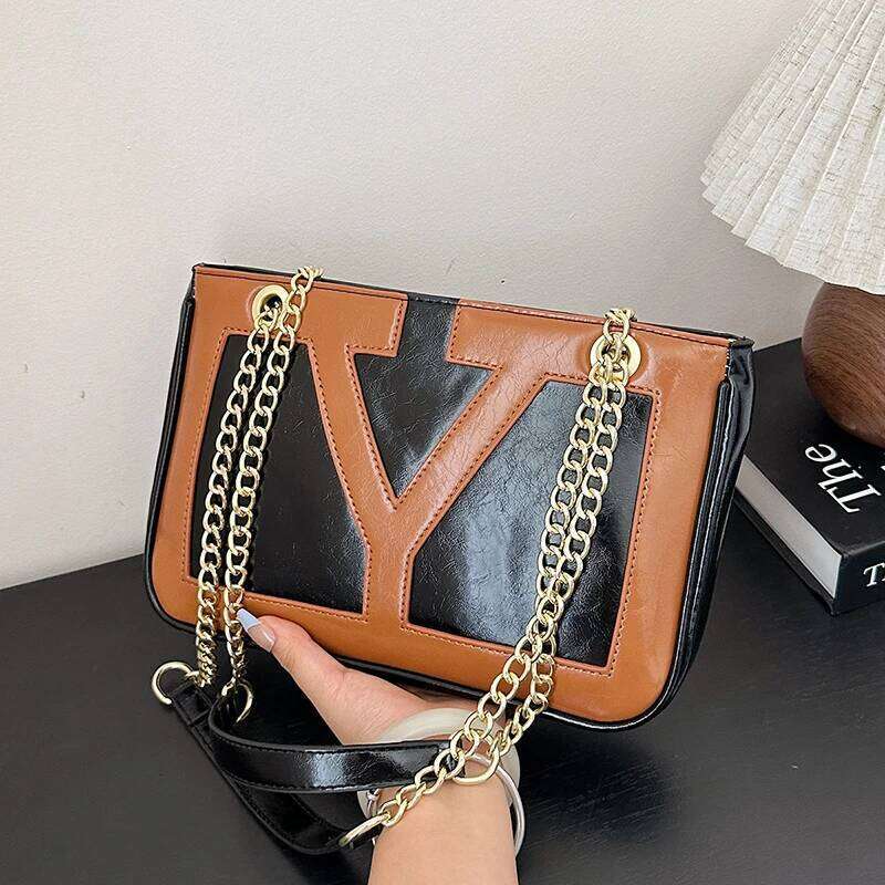 Stylish Casual Leisure Handbag For Women With Trendy Design Large Capacity And High-End Minimalist Vibe