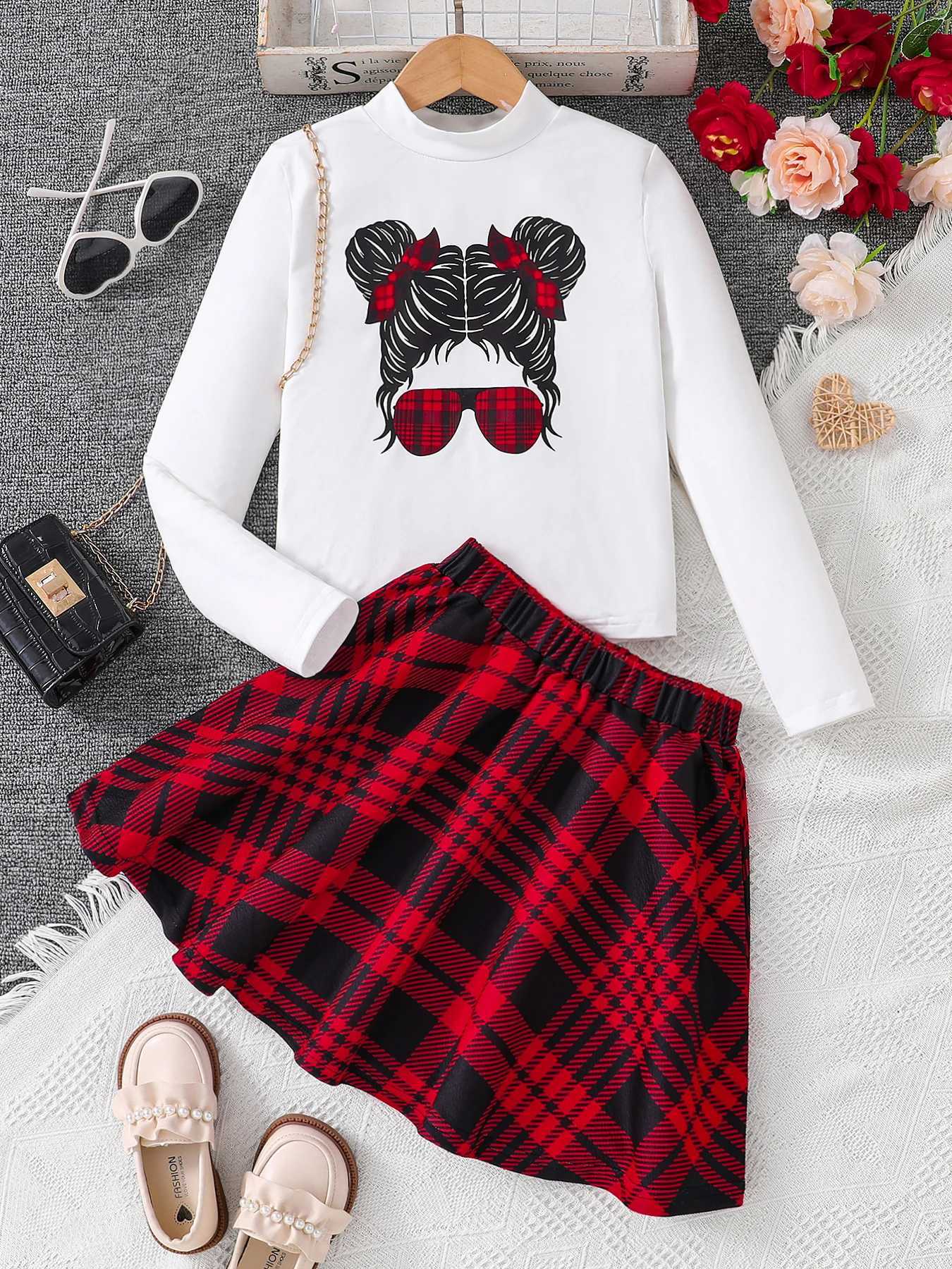 Childrens clothing autumn girls fashion set white cartoon printed knitted round neck topred checkered pleated skirt 2piece L250926PD0O