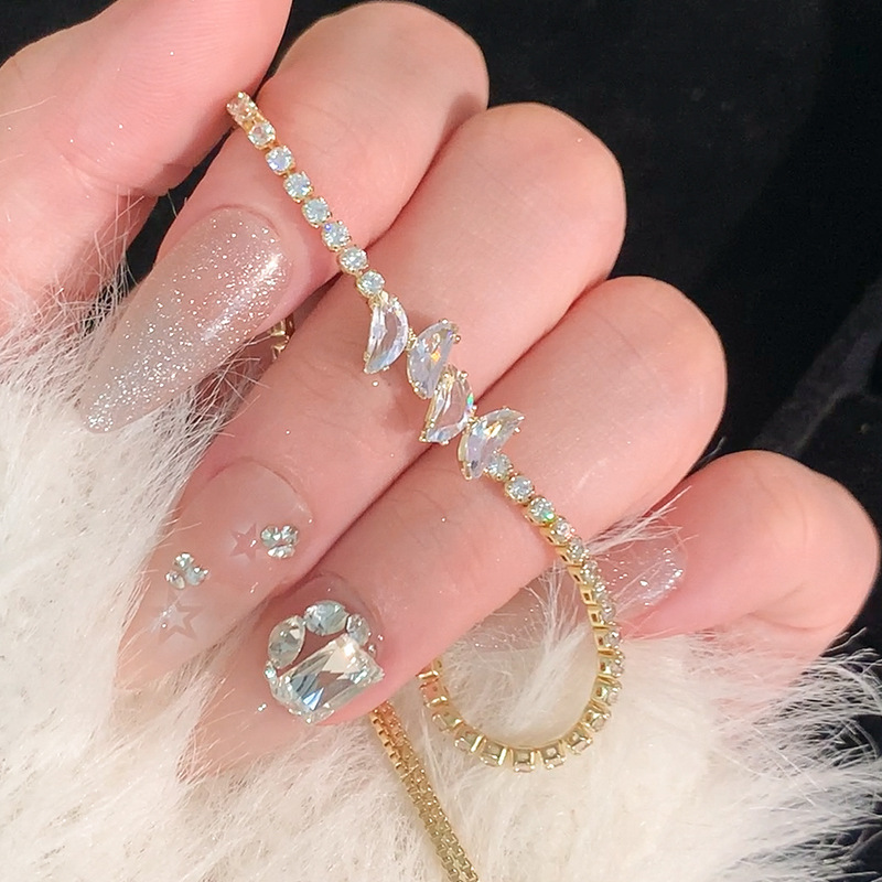 Gold - Toned Crystal - Adorned Bracelet With Teardrop Accents And Delicate Chain Design Delicate Daily & Glamorous Jewelry Gift For Her -Catching Acce