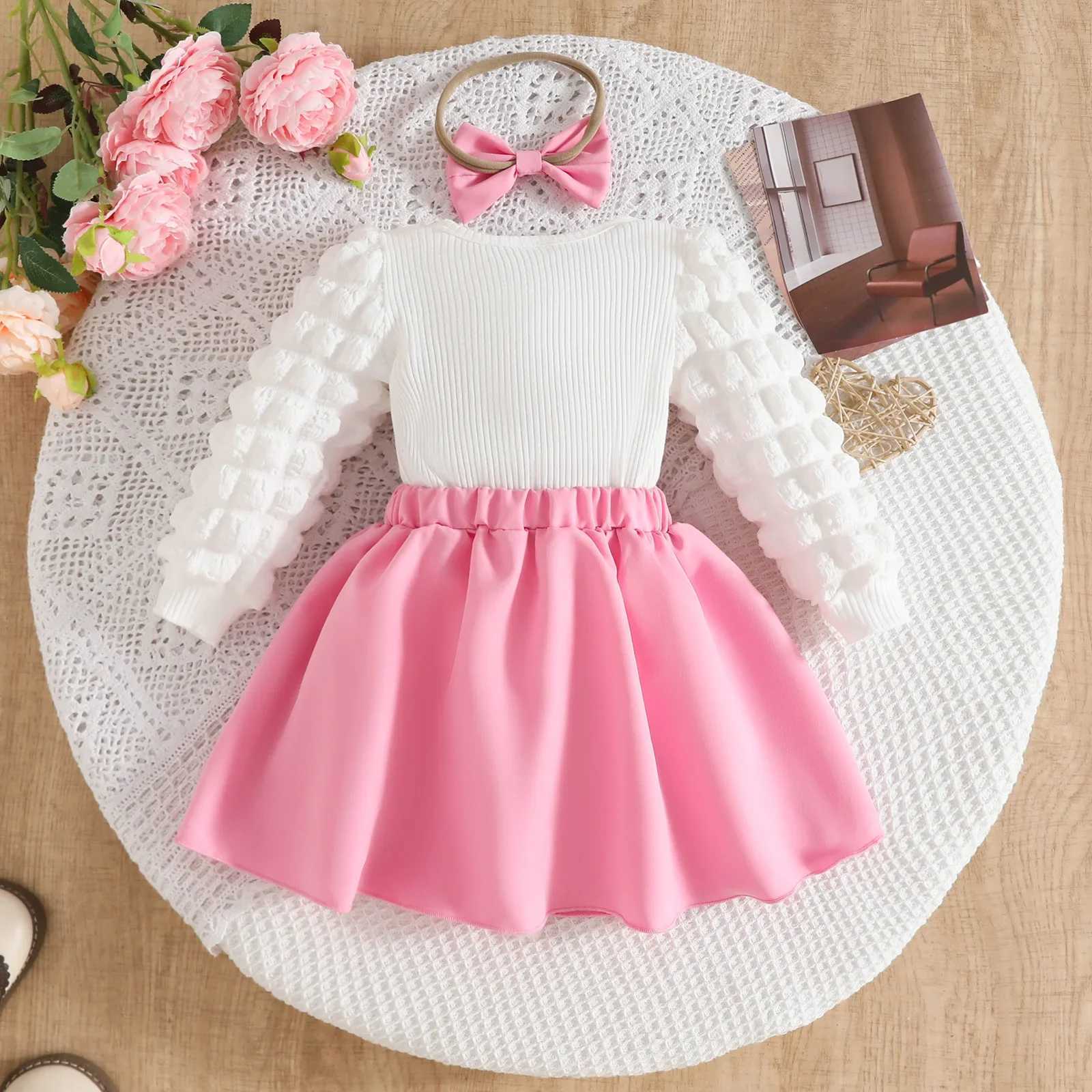 Toddler Girl 03Y Baby Clothing 3Pcs Set Bubble Sleeve Heart Top and Bow Skirt and Headband Sweet Party Newborn Girls Outfit L250926ZYJB
