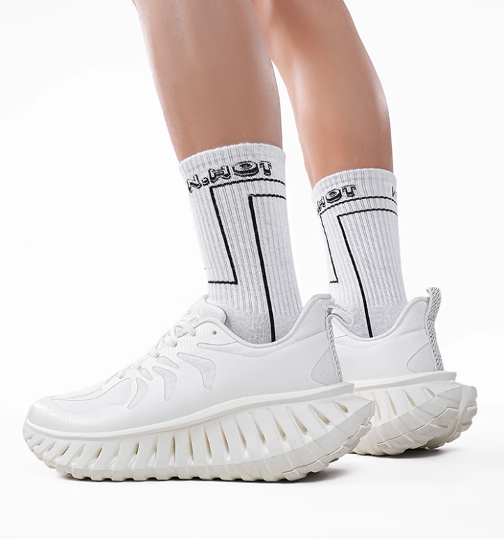 NHOT Men's Sports Shoes 2025 New Breathable Mesh Running Shoes Men's Shoes Spring Autumn Summer Casual Shoes Men's Style