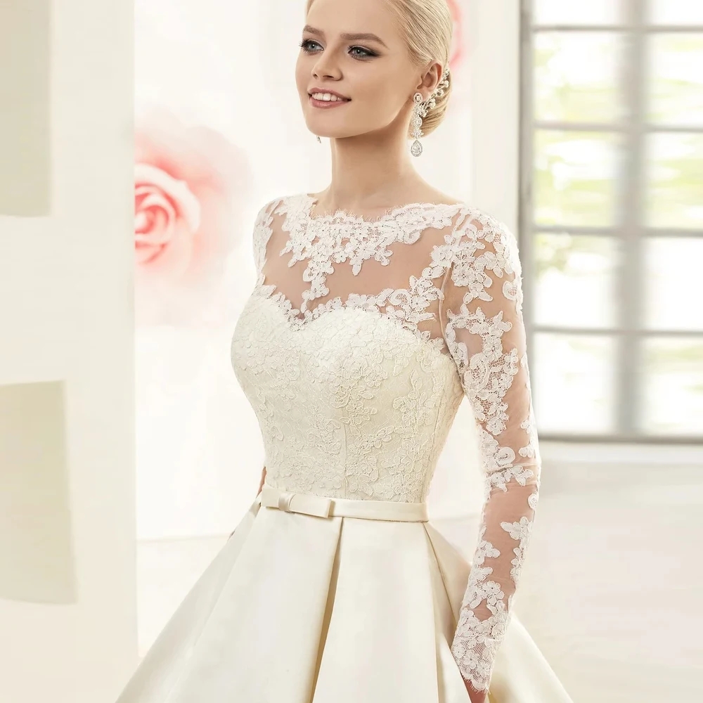Classic A-line Church Wedding Dress 2026 Boat Neck Flowers Lace Appliques Illusion Long Sleeves Satin Bride Gown Bridal Gowns Vestidos De Noiva
