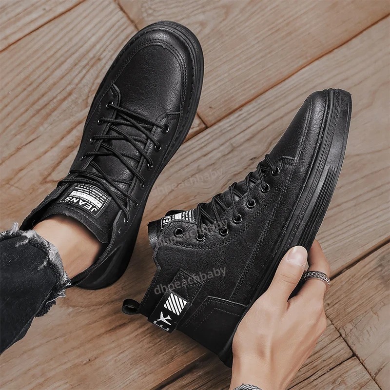 Comfortable Male Snowproof Ankle-Highs Featuring Premium Textured Suede Outer Shell