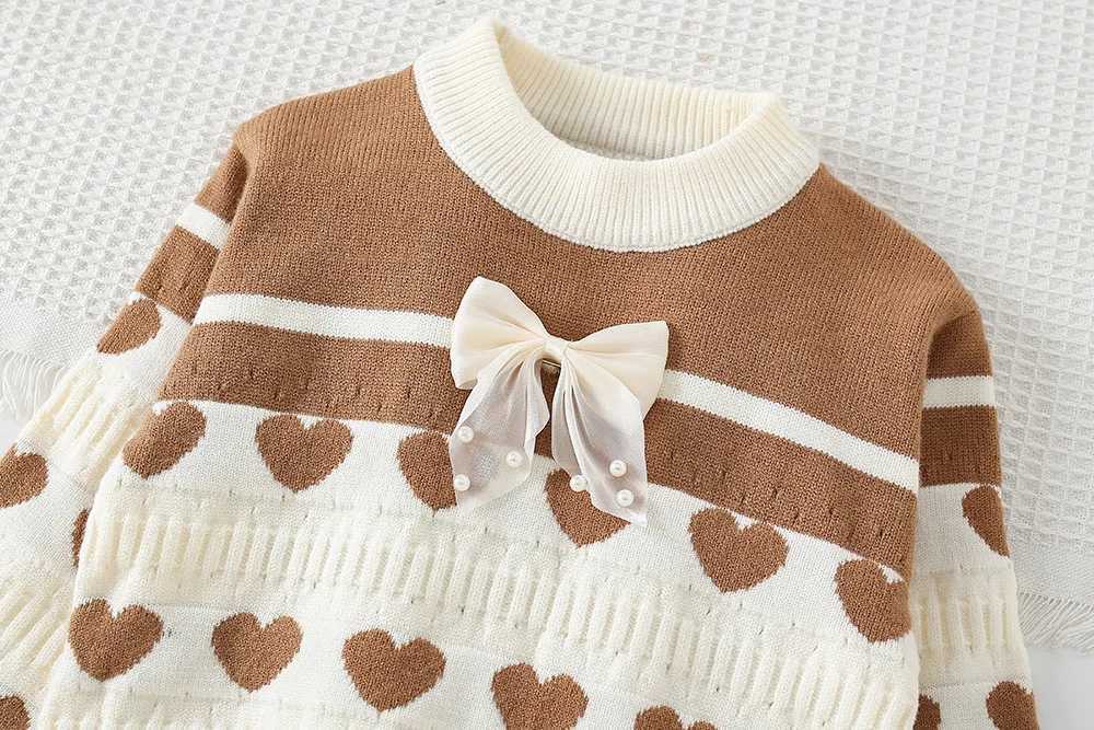 6567 Girls Sweater Suit 2025 Autumn and Winter New Baby Girls Knitted SweaterSkirt Bow Twopiece Suit L250926DMKS