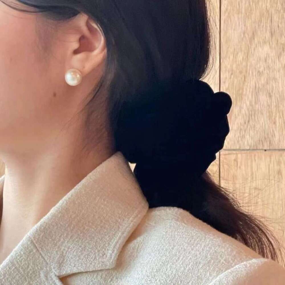 S Pure Sier Needle 8-12 High Imitation Shijia Pearl for Women, Light , High-End Feel, Versatile Accessories, Elegant Earrings