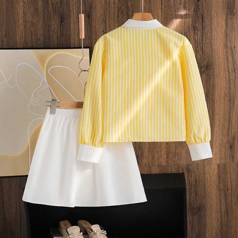 Girls Suit 2PCS Autumn New Solid Color Yellow Striped Turn Down Collar Long Sleeve Top White Pleated Skirt For Girls Daily Set L250926PL2A