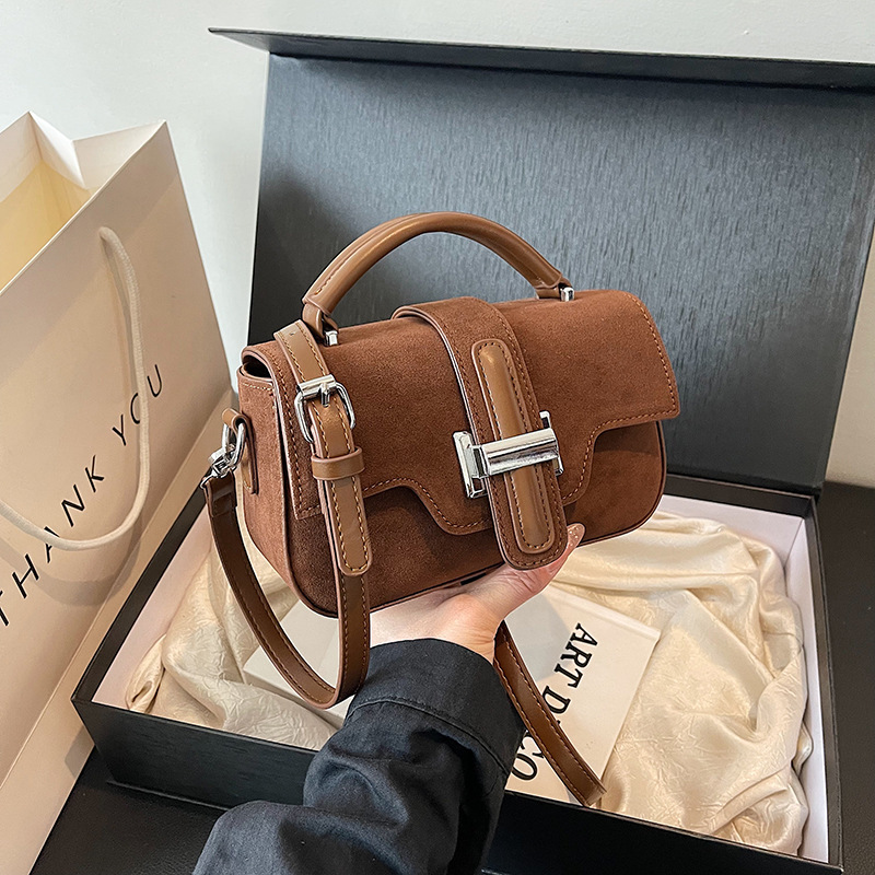 New women's small square bag autumn new fashion handbag trend versatile design casual retro style shoulder bag light luxury designer bag