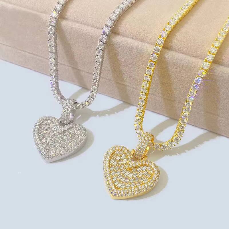 Iced Out Jewelry Luxury Silver Baguette Moissanite Diamond Pendant Hip Hop Custom Diamond Heart Pendant