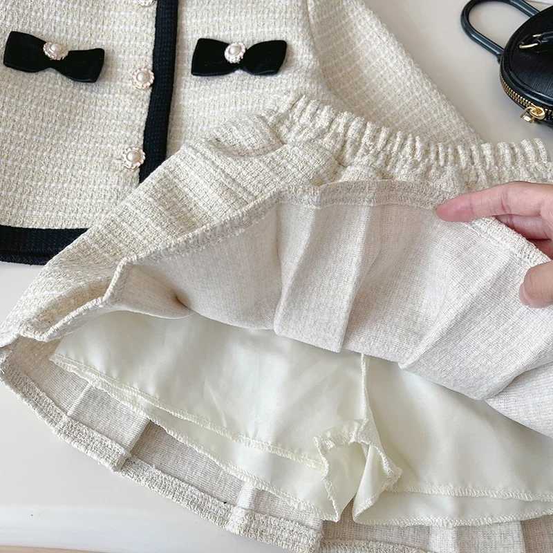 2025 New Autumn Baby Girls Fashion Clothes Suit Long Sleeved Cardigan JacketShort Skirt 27Yrs Children Clothes Set L250926OA6L