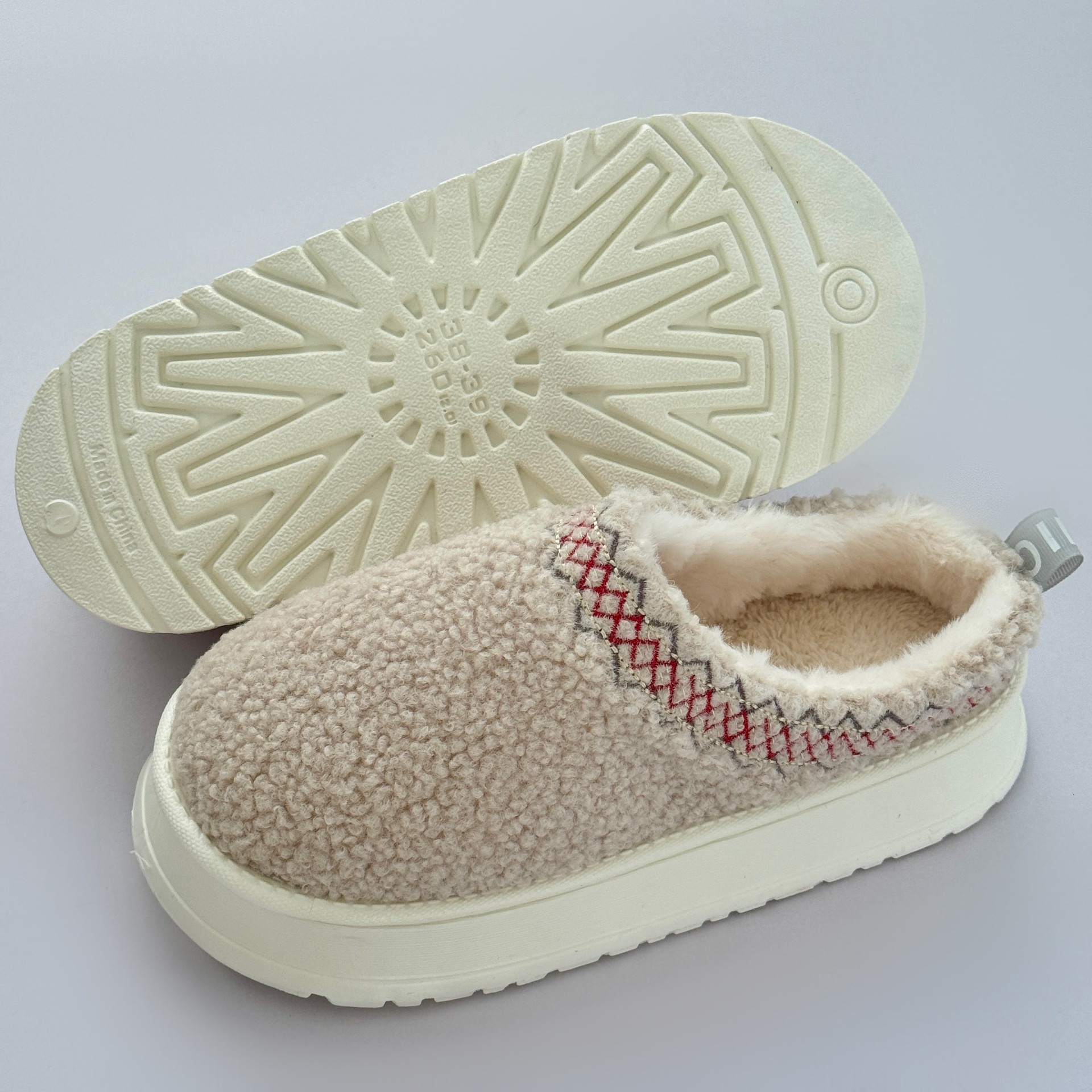 Thick-Soled Outdoor Closed-Toe Snow Boots for Women 2025 Autumn Winter New Ethnic Style Lace Fur Warm Cotton Shoes ddmymarket