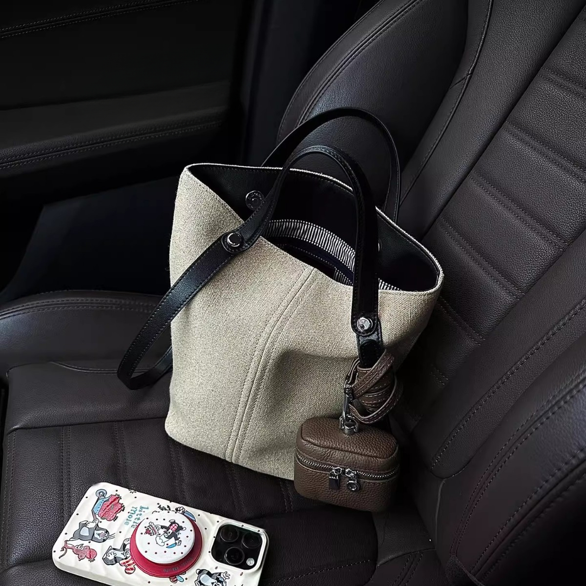 New niche design shoulder bag autumn women's handbag fashion design retro large capacity trendy bucket bag Bag light luxury designer bag