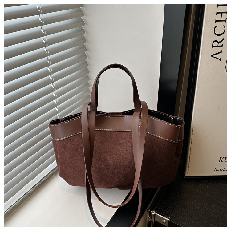 French style light luxury retro women's luxury bag fashion shoulder armpit bag commuting bag designer bag women's shoulder bag