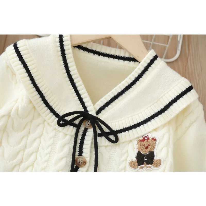 Kids Jumper Set Spring and Autumn Korean Fashion Girls Bow Cartoon Bear SweaterSkirt Autumn College Style Girls Clothing Set L250926CFHM