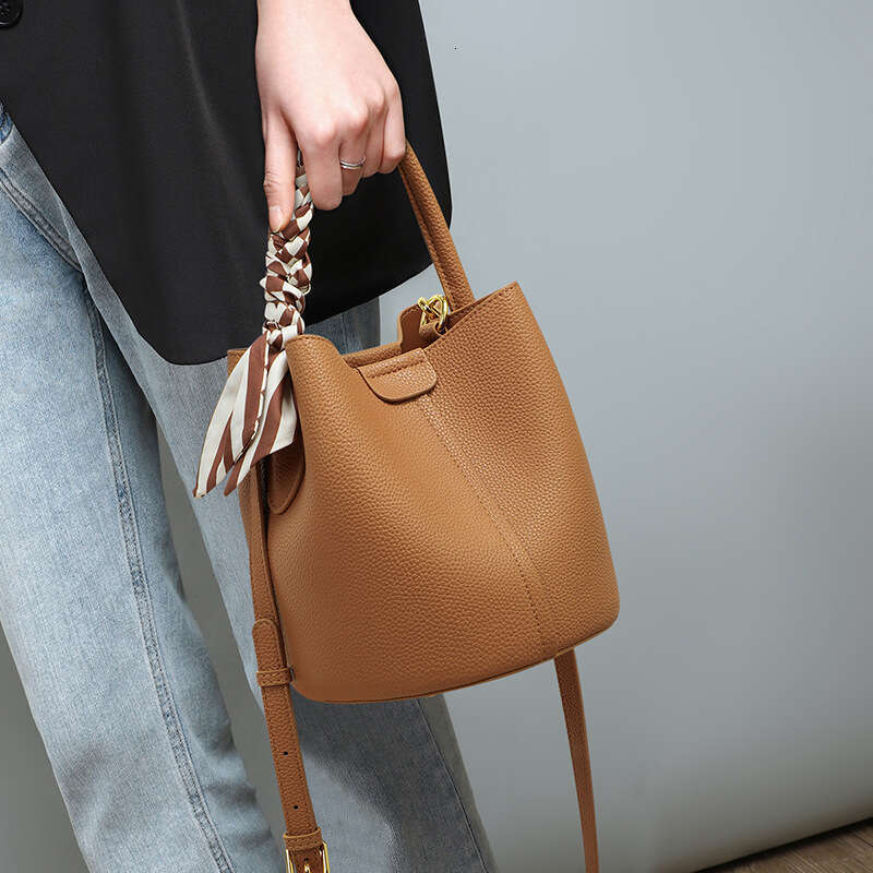 designer bag Luxury bag Women's Versatile Handbag Small Tote Trending New High-End Genuine Leather Crossbody Commuter Bucket Bag Fashionable