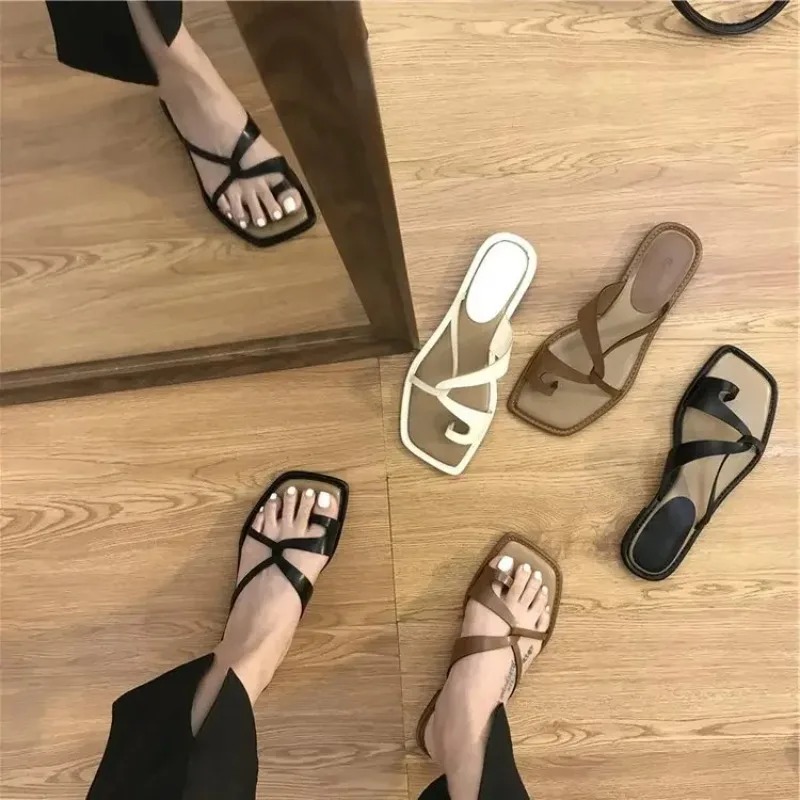 andals Women Summer New Korean Version Clip Toe Flip Flops Outdoor Fashion Flat Casual Fashionable Flat Casual Footwear for Comfortable Summer Clip-On