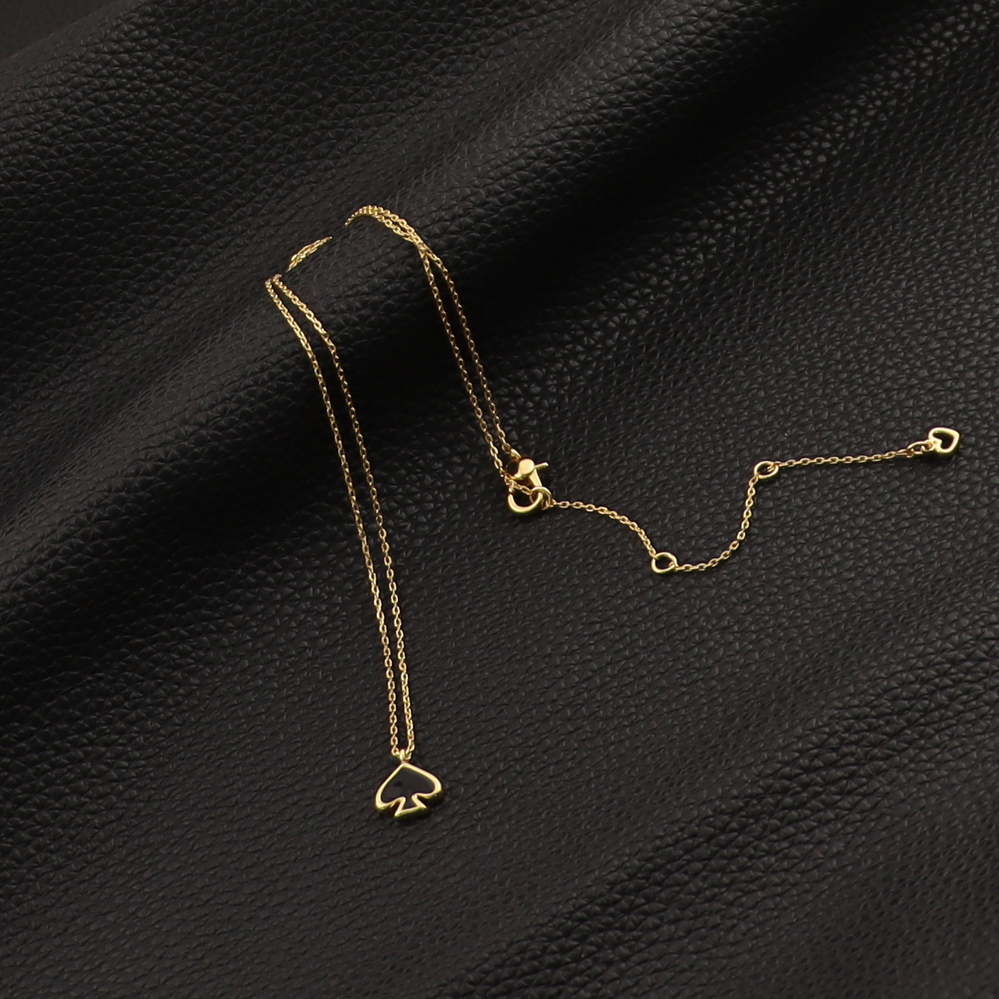 Minimalist Heart-shaped Earrings with Unique Design, High-quality Electroplated Smooth Metal, Exquisite Necklace for Women