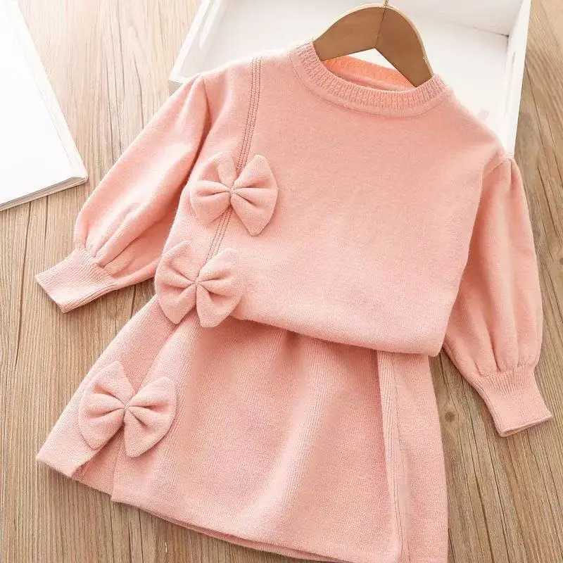 Girls Clothing Set 2piece Long sleeved Sweater Set AutumnWinter SweatshirtSkirt Set Childrens Clothing for the Start of Schoo L250926GVSE