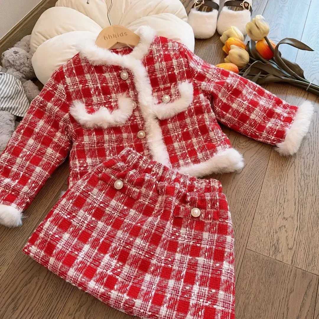 Girls Clothing Set Winter Plaid Cotton Padded Thick Girls CoatSkirt Children Clothes Twopiece Set Plush Tshirt Princess Suits L250926QNOB