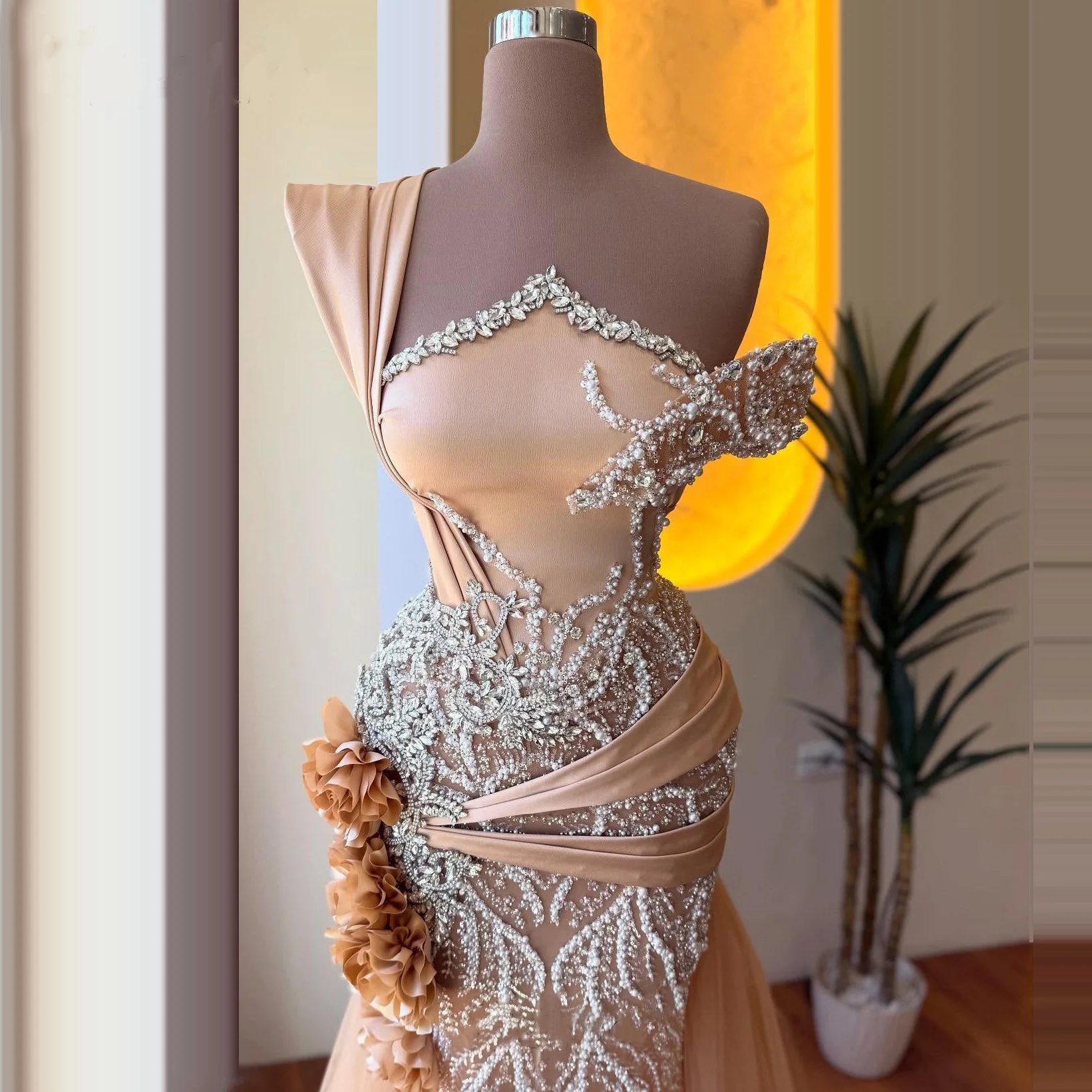 Gorgeous One Shoulder Evening Dresses Pearls Crystal 3D Flowers Prom Gowns with Overskirts Illusion Customized Vestidos De Noche Plus Size