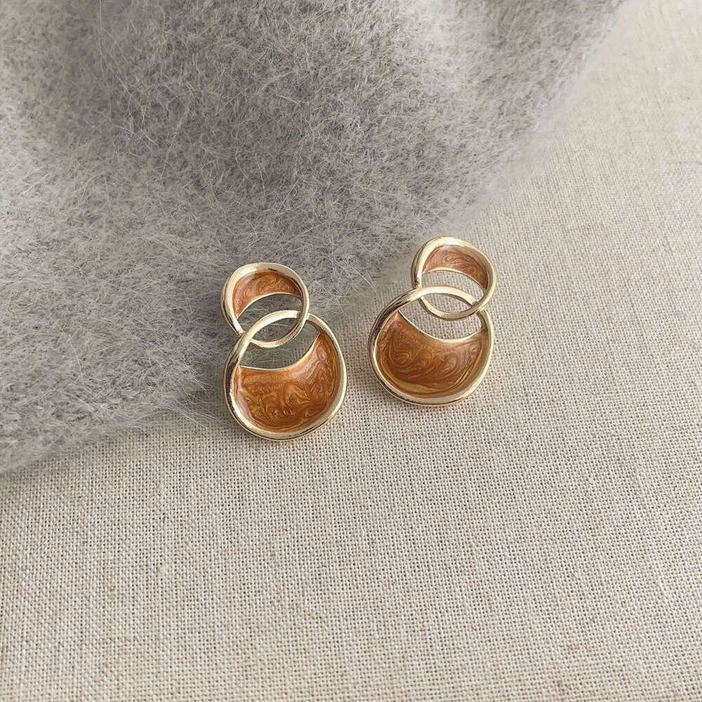 Milad Amber for Women, Elegant Coffee Color Oil Drop Studs, Fashionable High-end Earrings