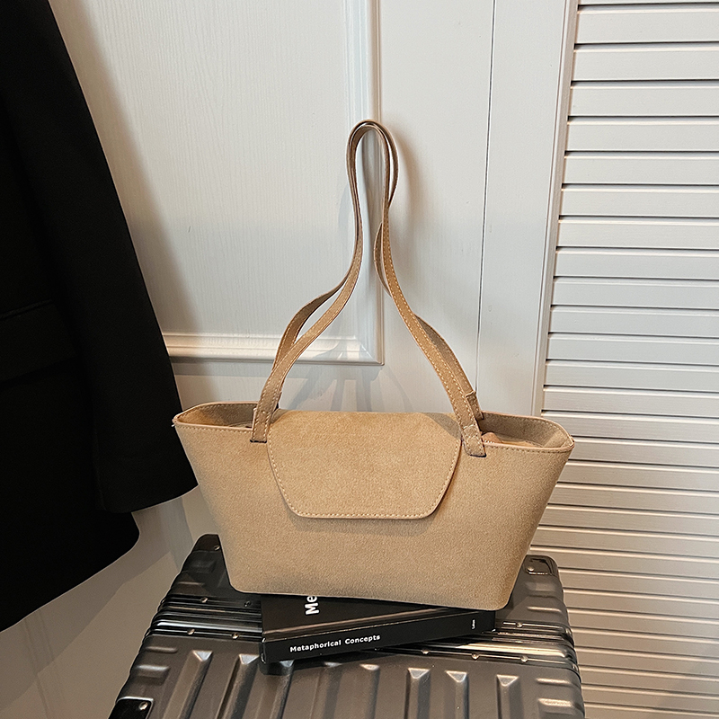 2025 New Casual Elegant Luxury Fashion Shoulder Bag Large Capacity Simple Shopping Commuter Backpack Student Youth Lightweight Crossbody Bag