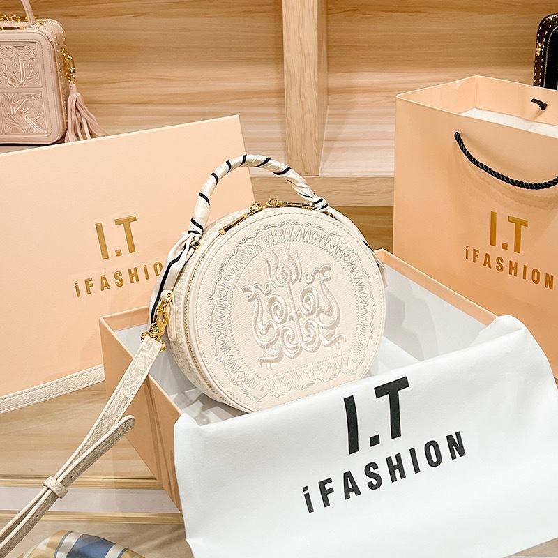 Designer bags embroidery round cake bag women's 2025 new trend niche fashion small round bag versatile single shoulder crossbody