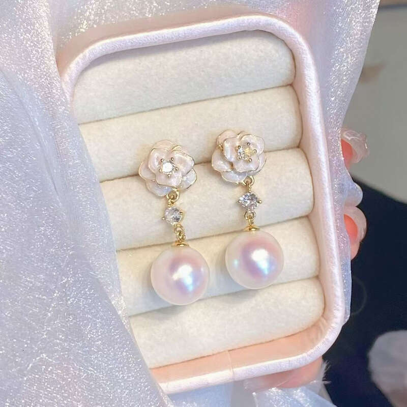 Light French Camellia Mermaid Princess Pearl Super Fairy Temperament Socialite Design Exquisite Fashion Earrings