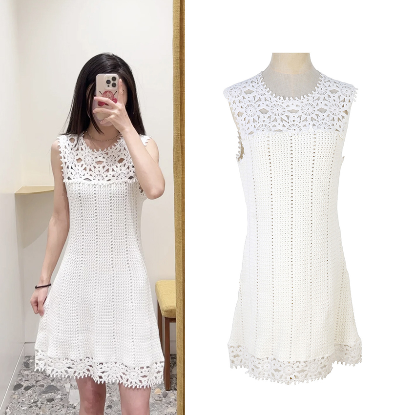 M-brand niche luxury hollow dress for women, urban style holiday vest dress, French beach sleeveless vest A-line dress, women's knitted.