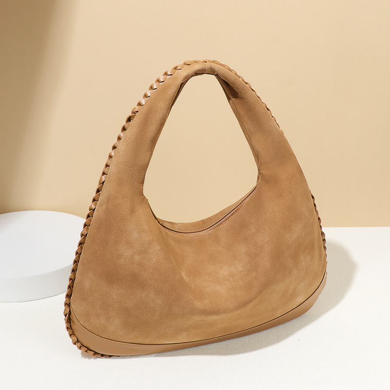Women's New Fashion Trend Large Capacity Underarm Matte Soft Shoulder Handheld Crescent Bag