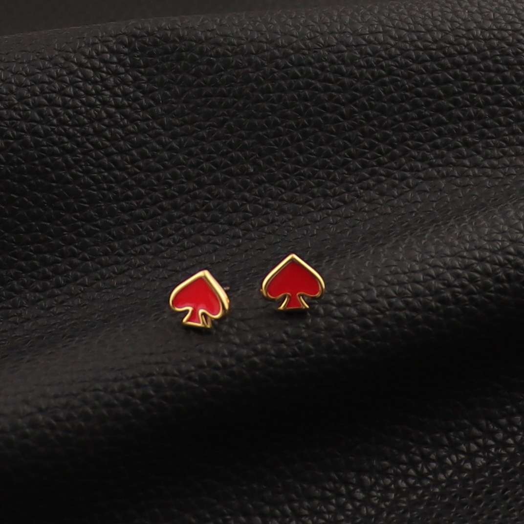 Minimalist Heart-shaped Earrings with Unique Design, High-quality Electroplated Smooth Metal, Exquisite Necklace for Women