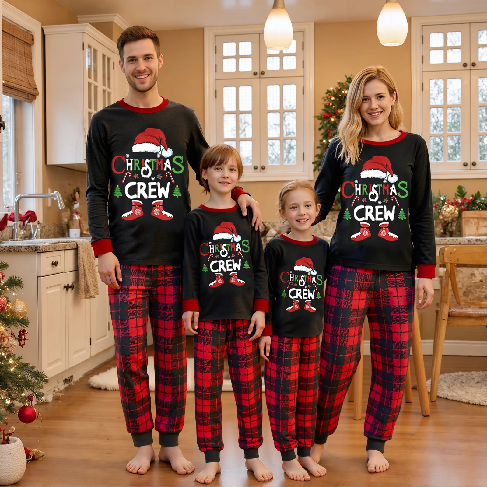 Christmas Family Matching Outfits Mom Dad Kids Pajamas Sets Baby Rompers Casual Loose Sleepwear Xmas Look Pyjamas 250923