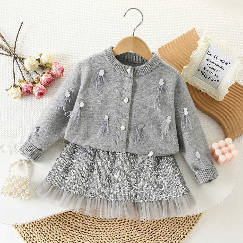 27 Y Girls Sweater Suits Feather Knit Cardigans Coat Trendy Sequins Skirts 2Pcs Childrens New Years Clothes Kids Outfit L2509265CGM