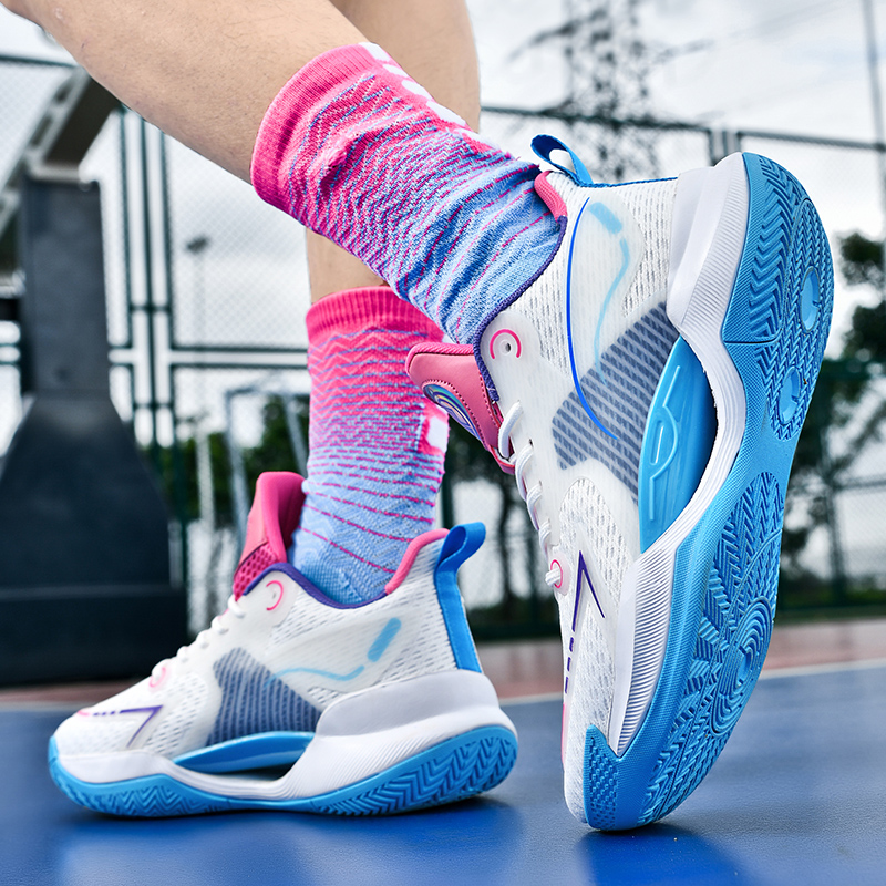 V2 Ultra-Lightweight Basketball Sneakers for Enhanced Performance