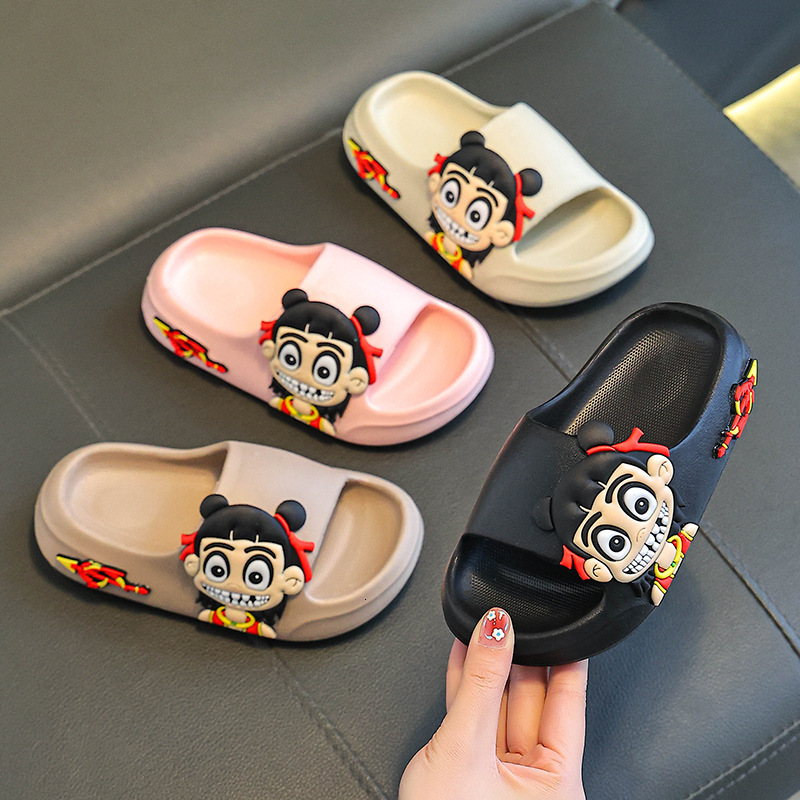 New children's slippers for men and women, indoor bathroom, anti slip home, soft bottom cartoon, summer children's slippers, trendy shoes