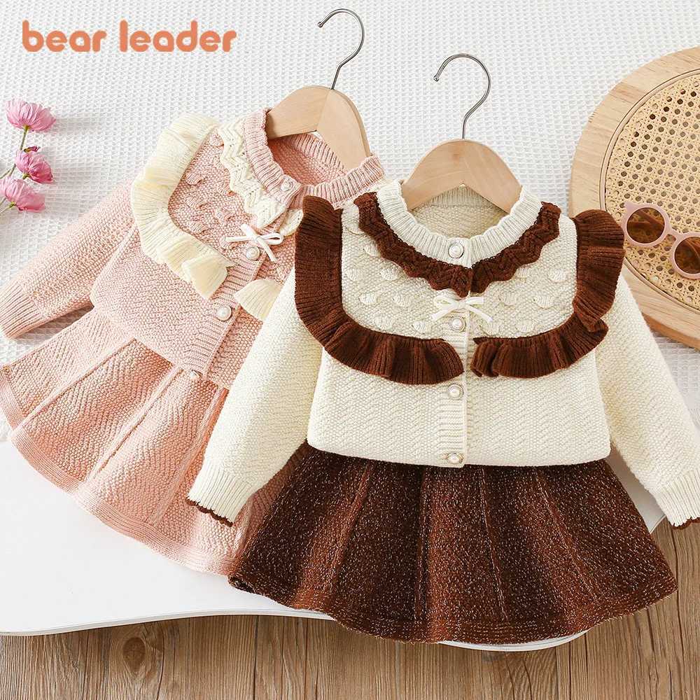 Bear Leader Autumn and Winter Patchwork Girls Clothes Korean Version Lace Knitted Top Pleated Skirt Sweater Twopiece Set L250926U6FM