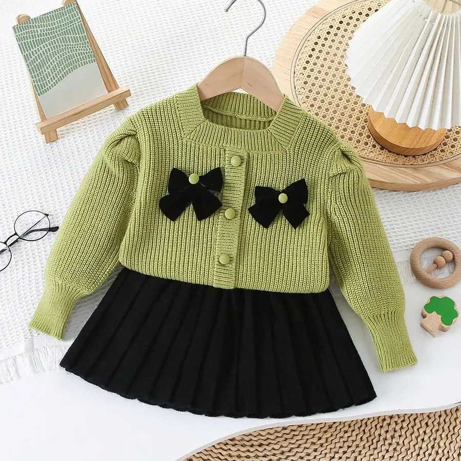 Fashion Autumn Winter TwoPiece Toddlers Girls Clothes Set Bow Knitted Sweater Tops With Pleated Skirt For Childrens Clothing L250926NXH9