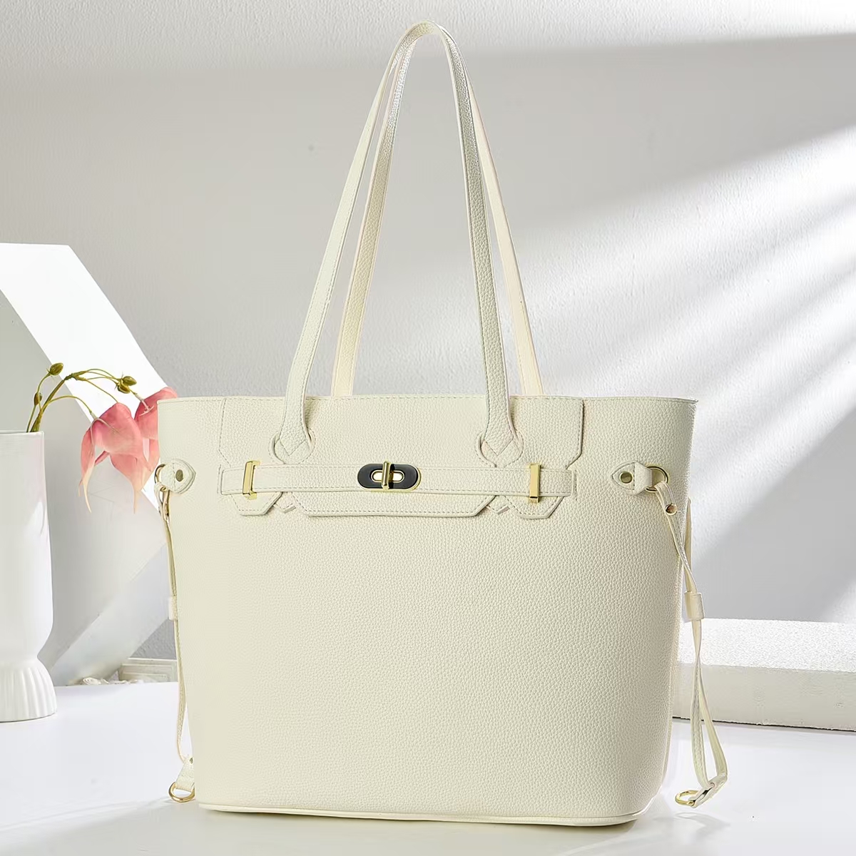 Elegant and Practical Ladies' Backpack from Four Clover - Updated Model with Plenty of Storage Space Ideal for Office and Outingss houlder bag Cr