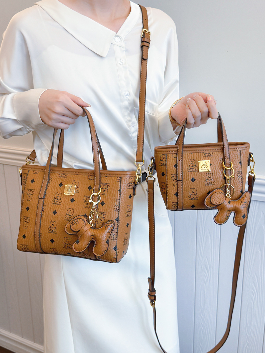 new Free delivery designer bag Bag Casual crossbody bag for women practical comfortable and simple