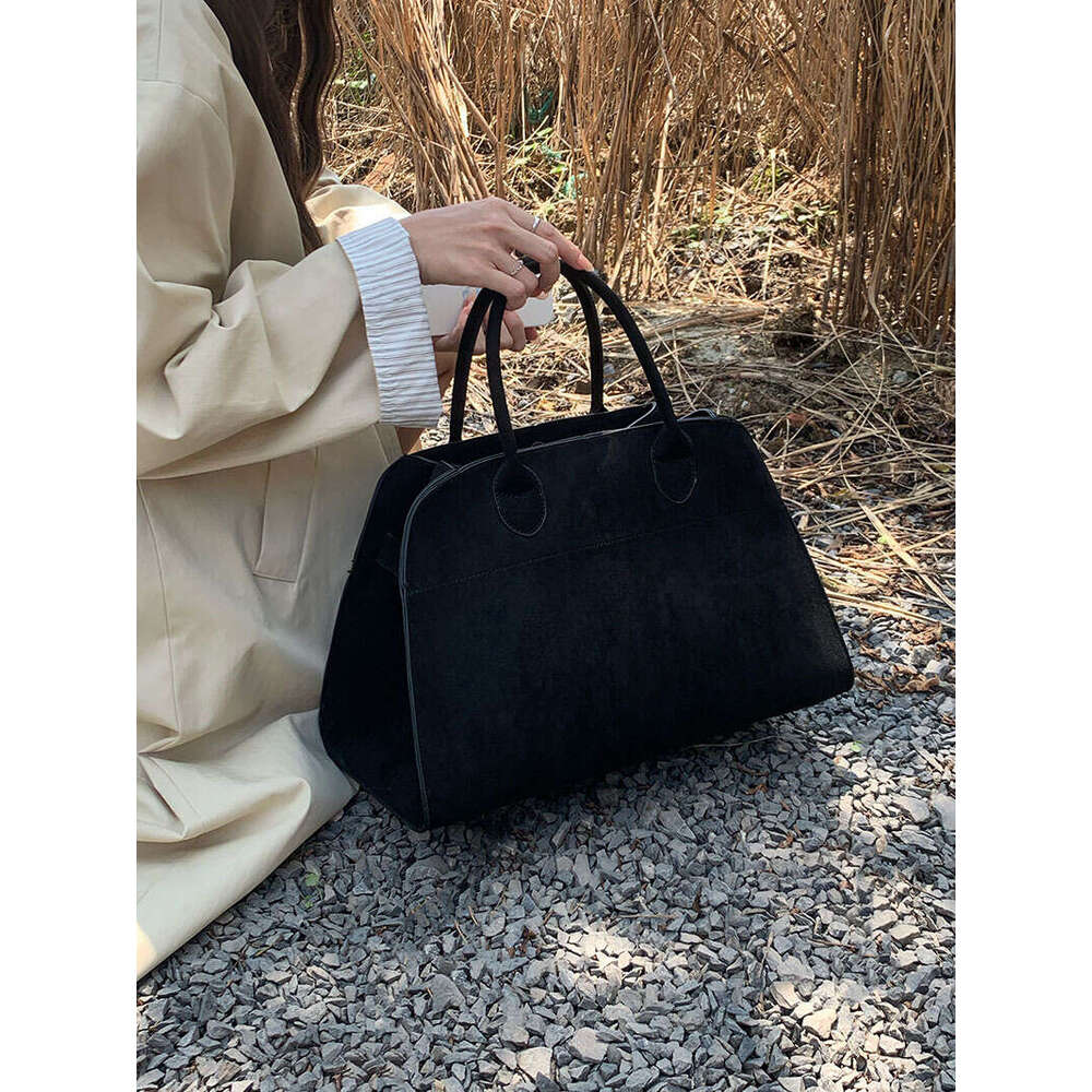Best Seller Designer Bag Niche Handbag For Women 2025 New Autumn Winter Textured Large Capacity Commuter Matte Tote Bag