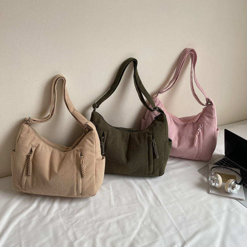 2025 fashion new casual elegant large capacity shoulder bag, simple and high-end shopping commuting women's crossbody bag, college student lightw