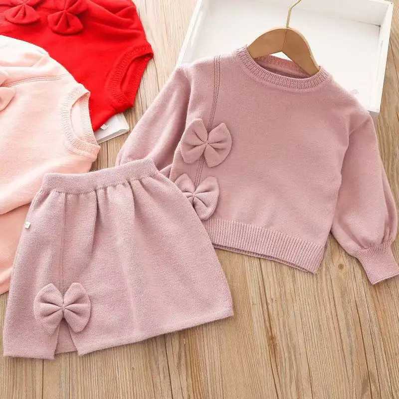 Girls Clothing Set 2piece Long sleeved Sweater Set AutumnWinter SweatshirtSkirt Set Childrens Clothing for the Start of Schoo L250926GVSE