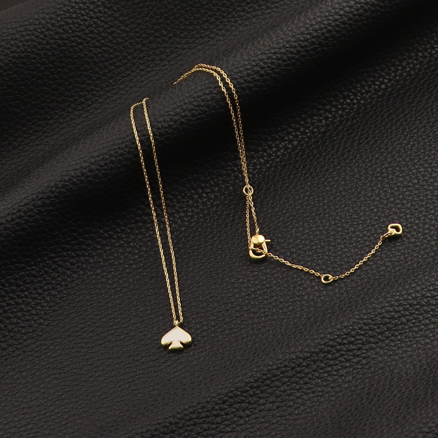 Minimalist Heart-shaped Earrings with Unique Design, High-quality Electroplated Smooth Metal, Exquisite Necklace for Women